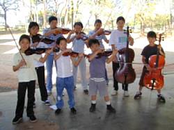 子どもたちによる弦楽合奏団